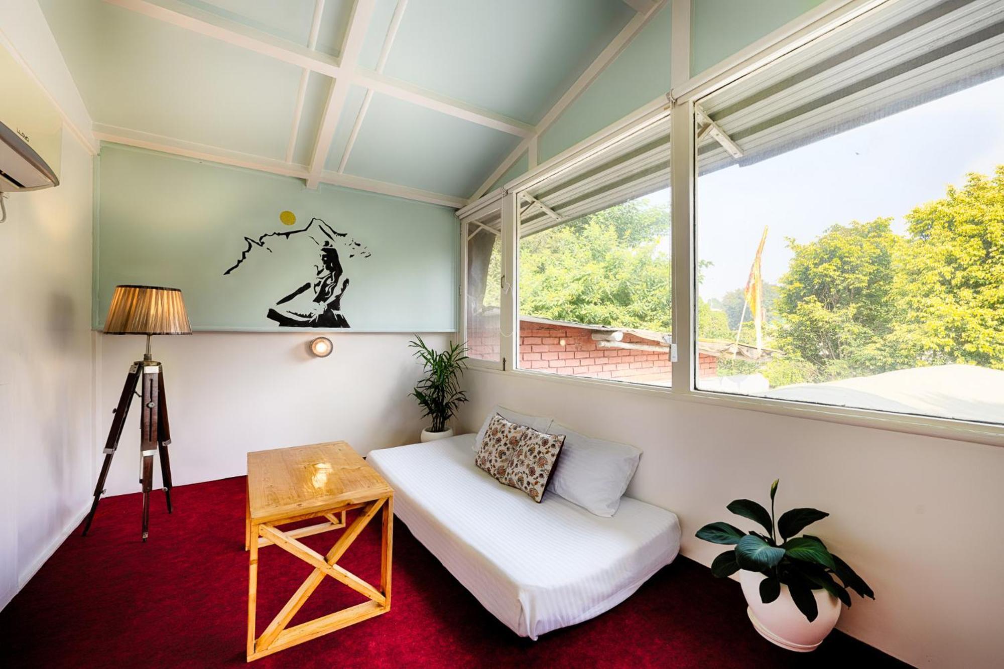 International Travellers' Hostel By Ith Stays Варанаси Екстериор снимка