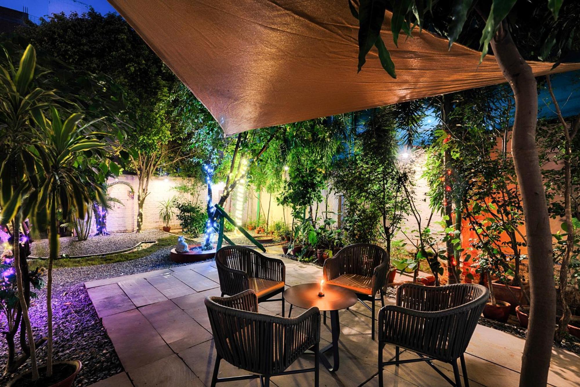 International Travellers' Hostel By Ith Stays Варанаси Екстериор снимка