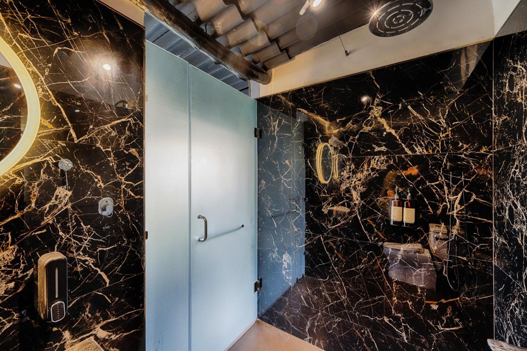 International Travellers' Hostel By Ith Stays Варанаси Екстериор снимка