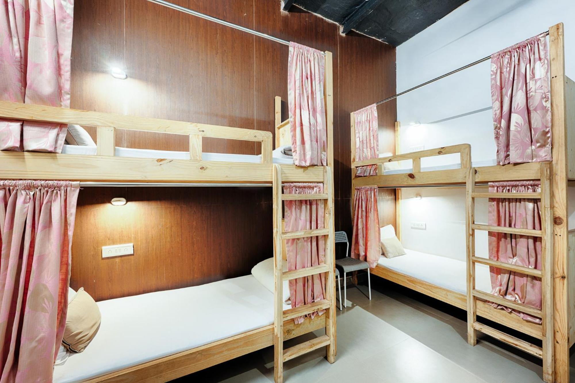 International Travellers' Hostel By Ith Stays Варанаси Екстериор снимка