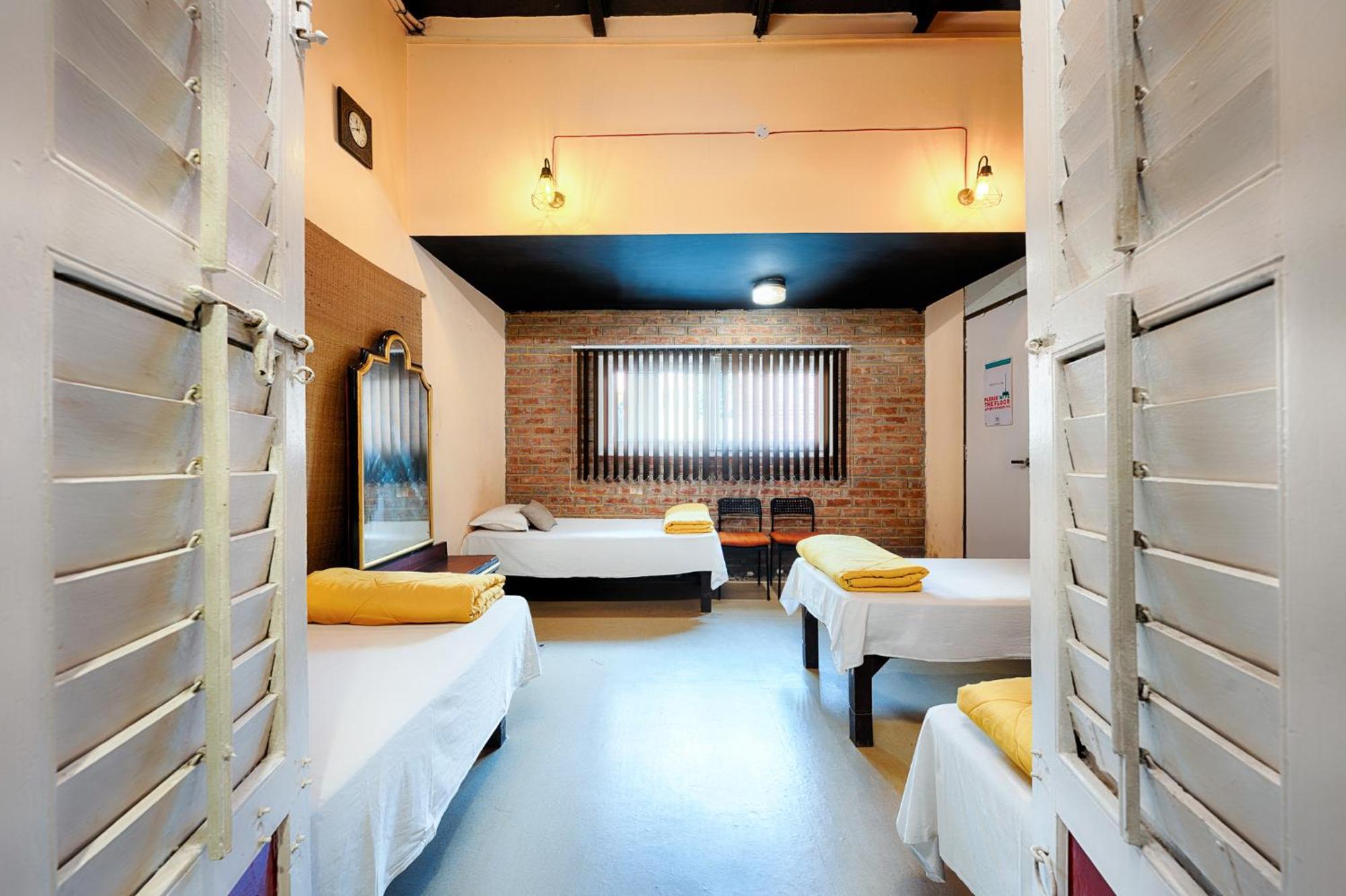 International Travellers' Hostel By Ith Stays Варанаси Екстериор снимка