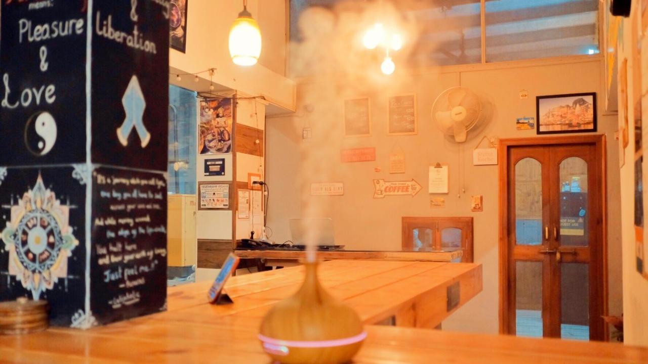 International Travellers' Hostel By Ith Stays Варанаси Екстериор снимка